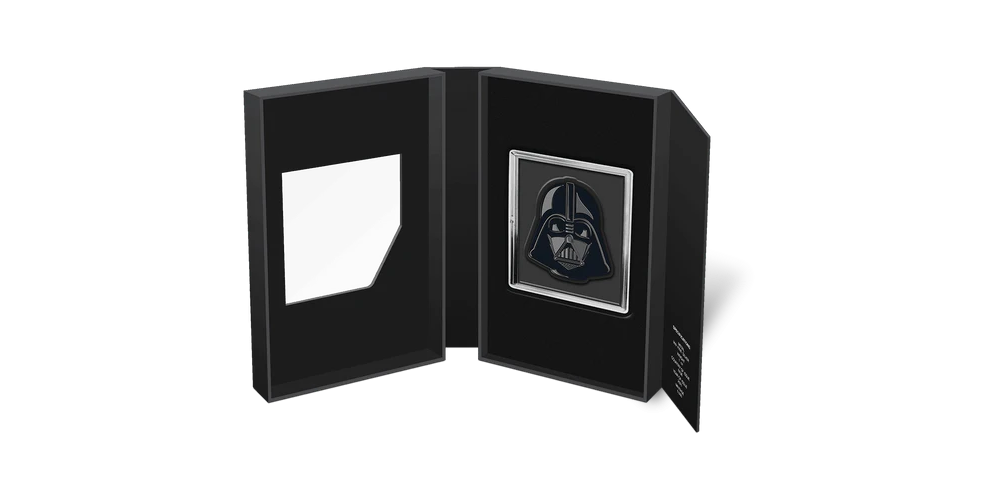 Saat Darth Vader -hopearahan näyttävässä Star Wars -teemaisessa keräilykotelossa